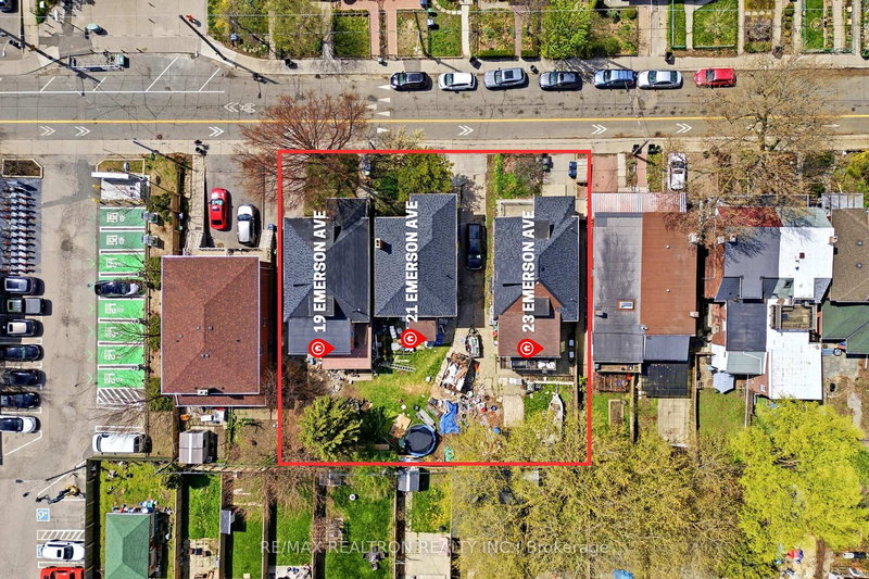 19 Emerson Ave, Toronto, M6H 3S7 | Image 2