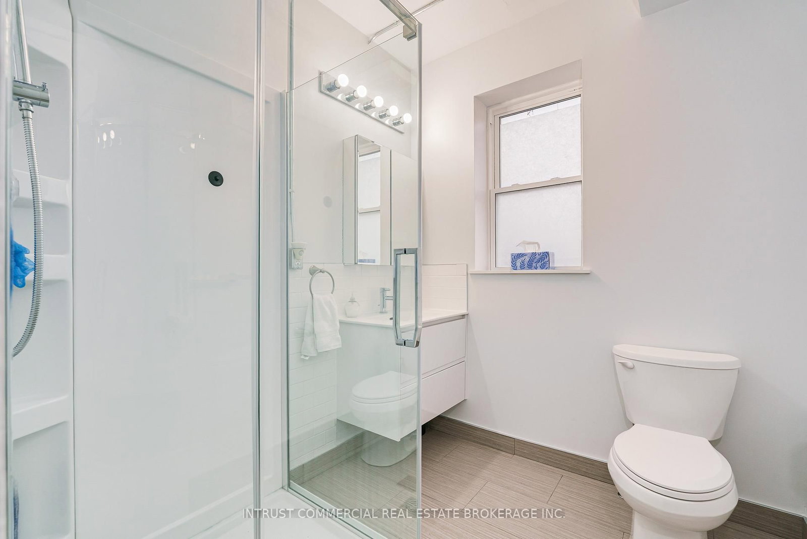 1639 St Clair Avenue W - Photo 17