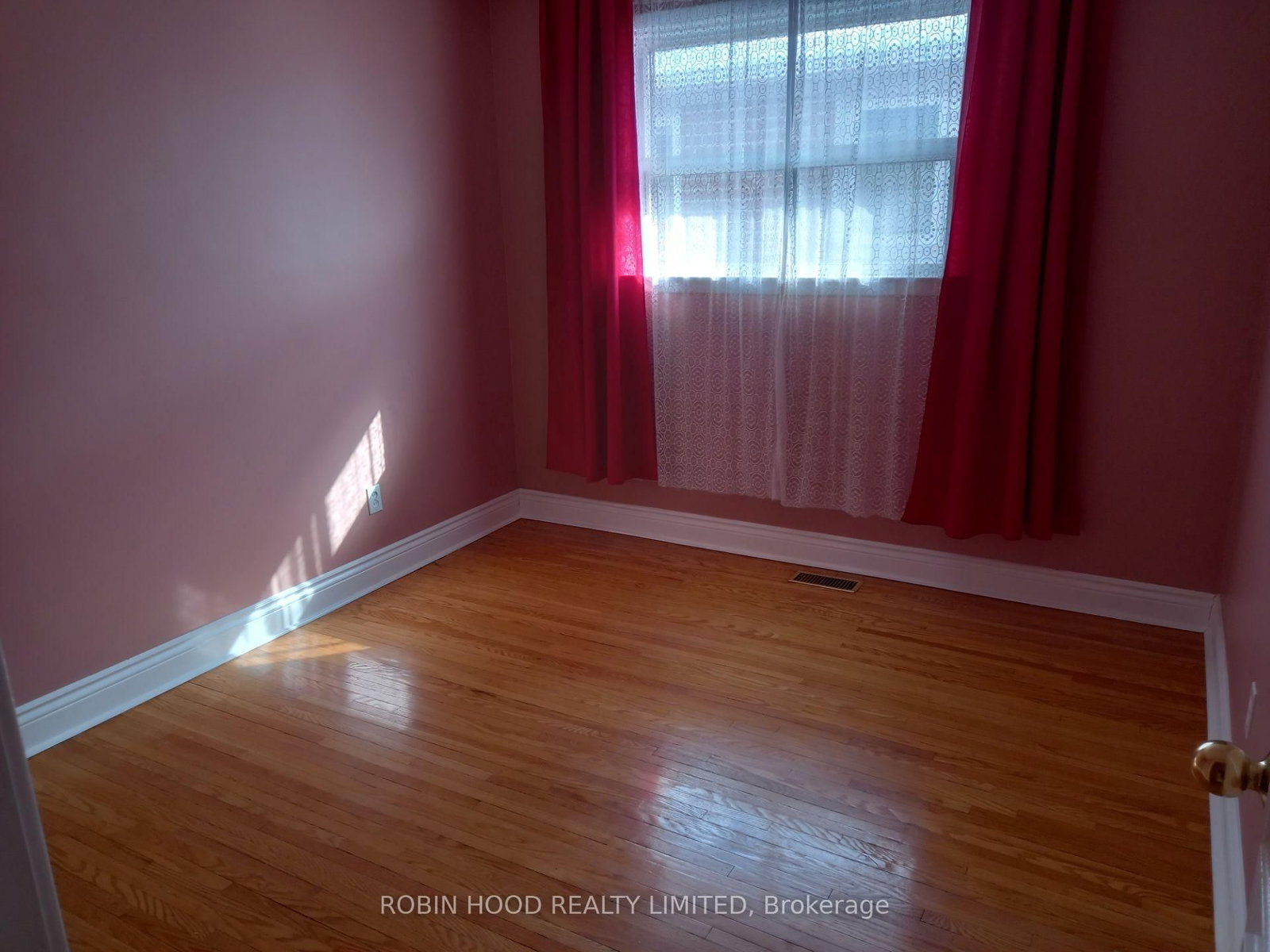 238 Thistle Down Boulevard • Toronto, ON photo 9