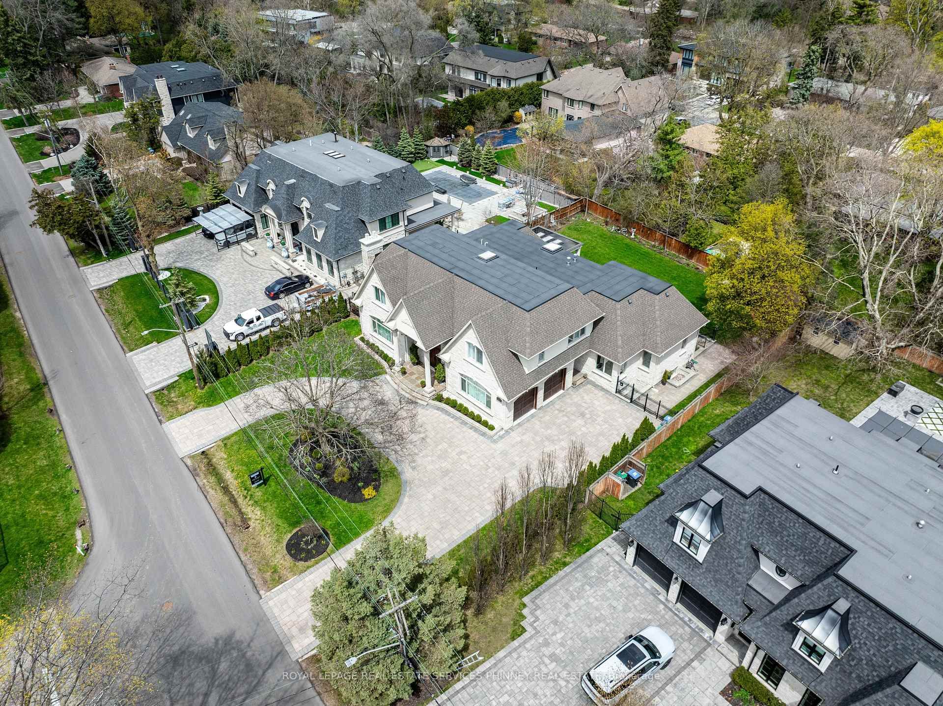 1511 Broadmoor Avenue