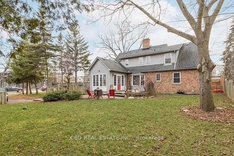313 Bronte Road