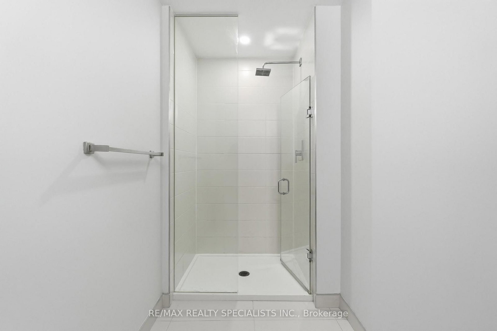 5240 Dundas Street, Unit B509 - Photo 14