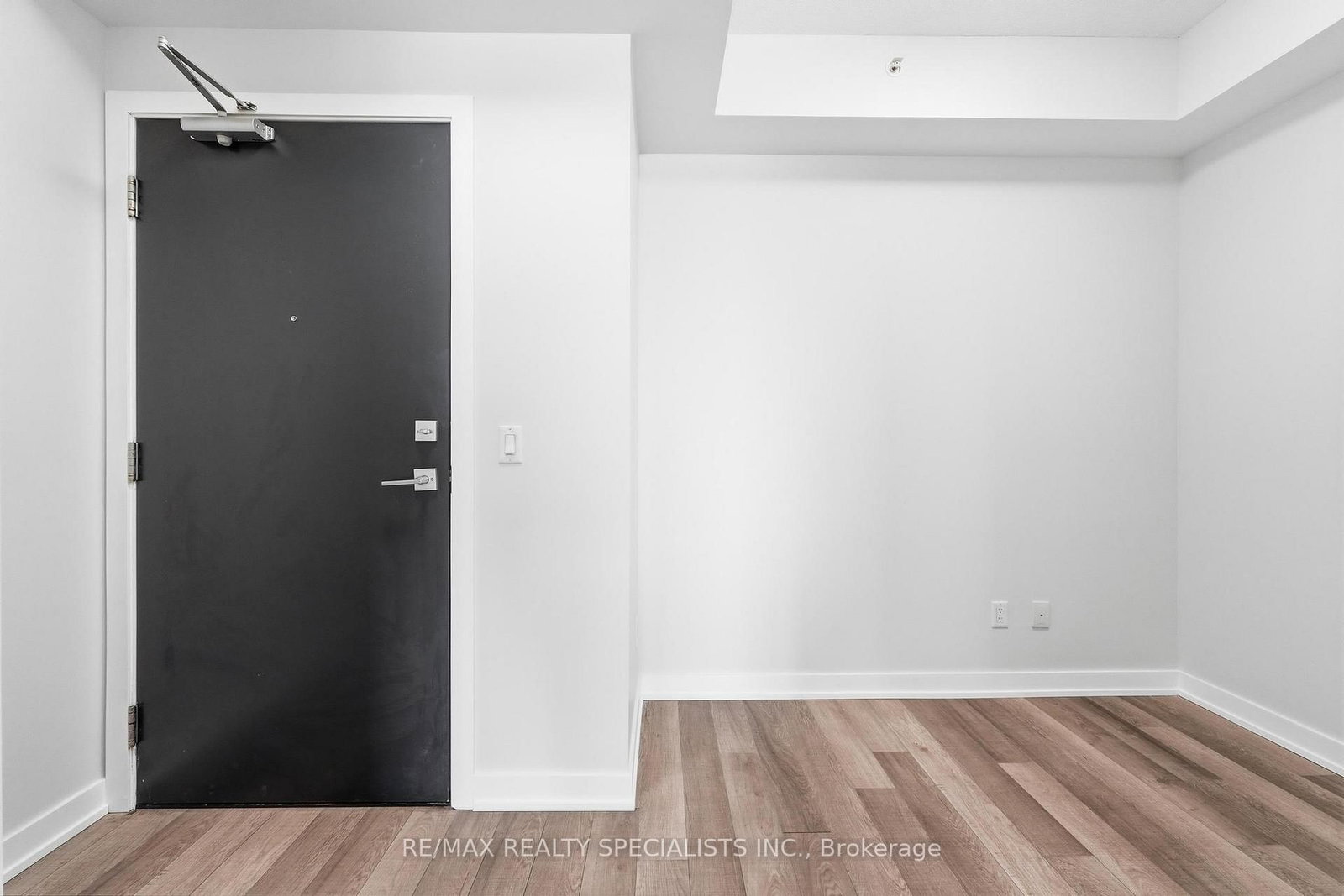 5240 Dundas Street, Unit B509 - Photo 18