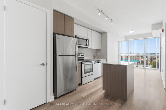 B509 - 5240 Dundas Street