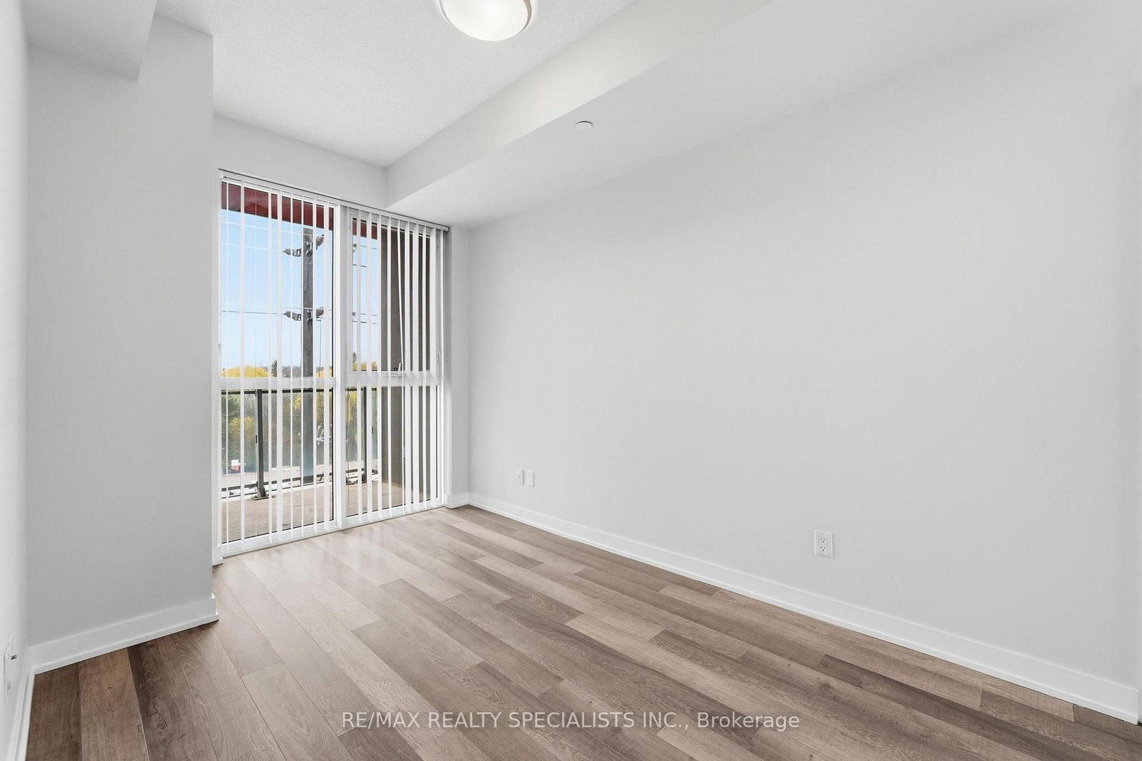 5240 Dundas Street, Unit B509 - Photo 9