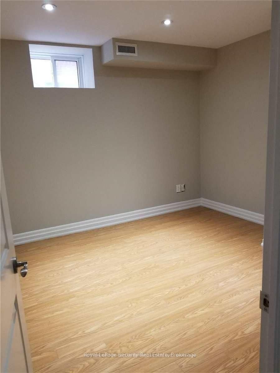 48 Station Road, Unit Basement - Photo 5