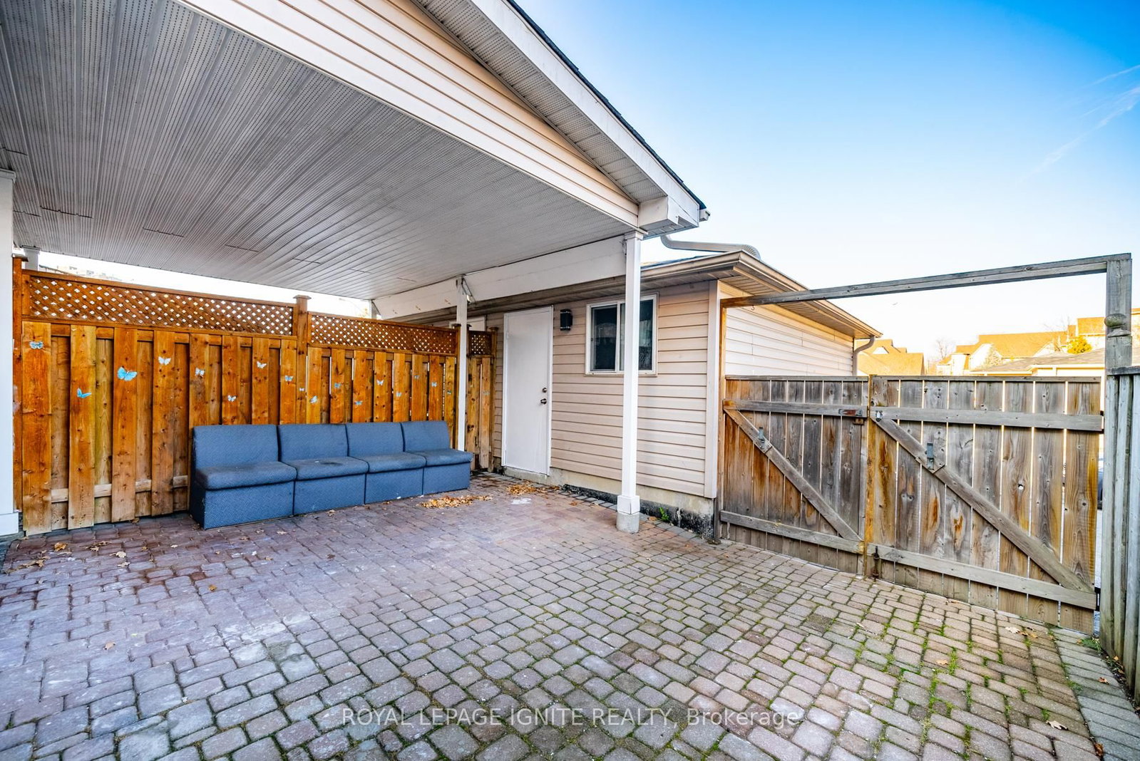 BSMT-176 Wright Avenue, Toronto, ON, photo 5