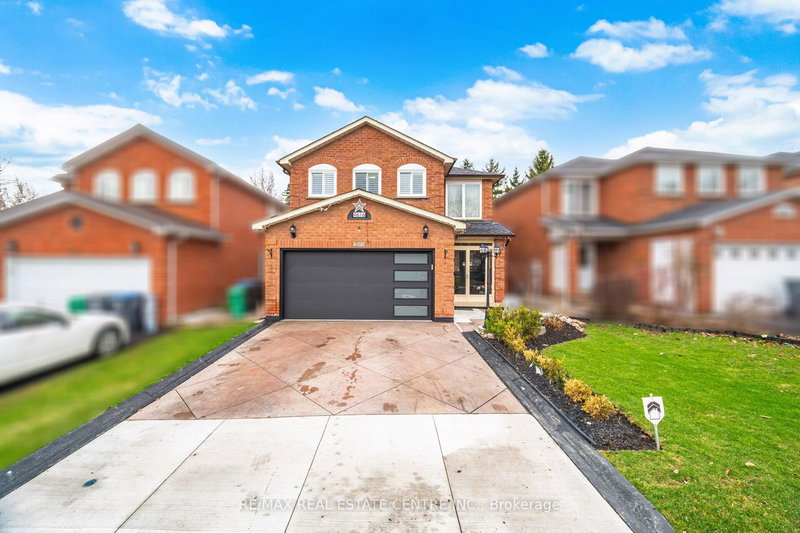 4616 Owl Circ, Mississauga, L4Z 2P9 | Image 2