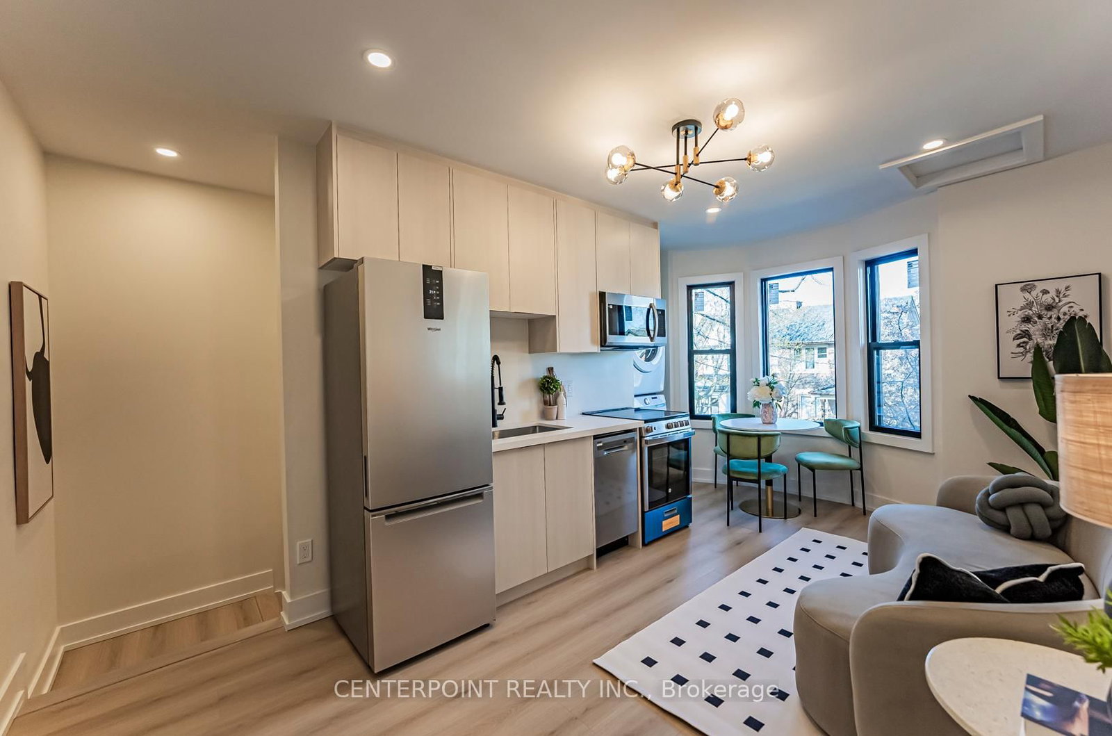 Townhouse for lease at Upper-20 Roblocke Avenue, Toronto, Ontario, M6G 3R7 - Dovercourt-Wallace Emerson-Junction - MLS: W13081010