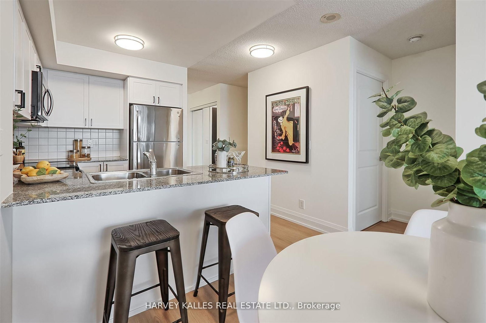 1070 Sheppard Avenue W, Unit 912 - Photo 17