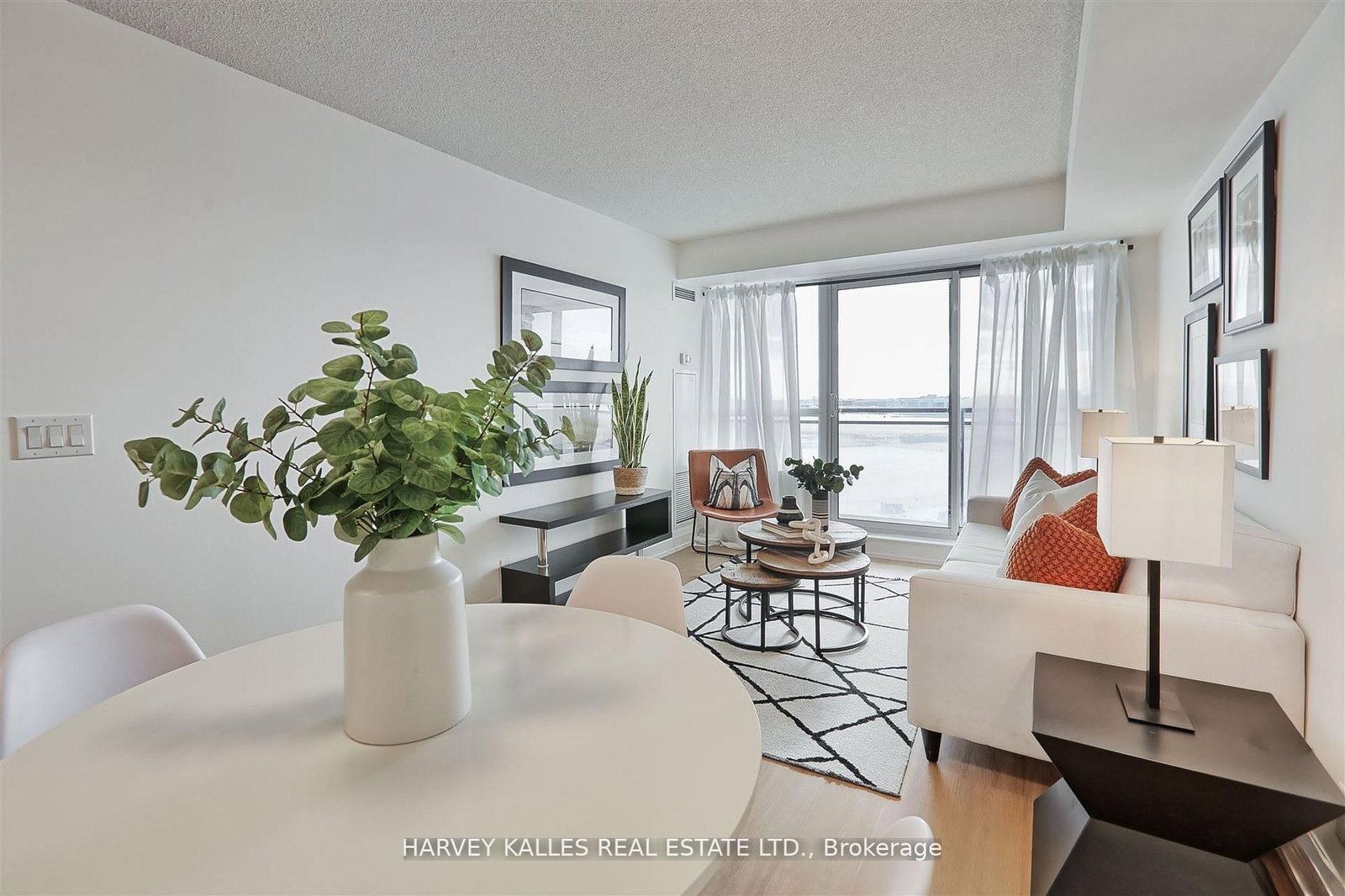 1070 Sheppard Avenue W, Unit 912 - Photo 19
