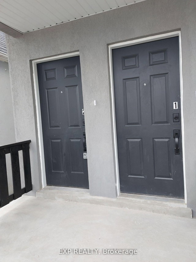 Upper - 6 Lapp Street