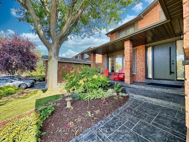 1986 Roy Ivor Crescent