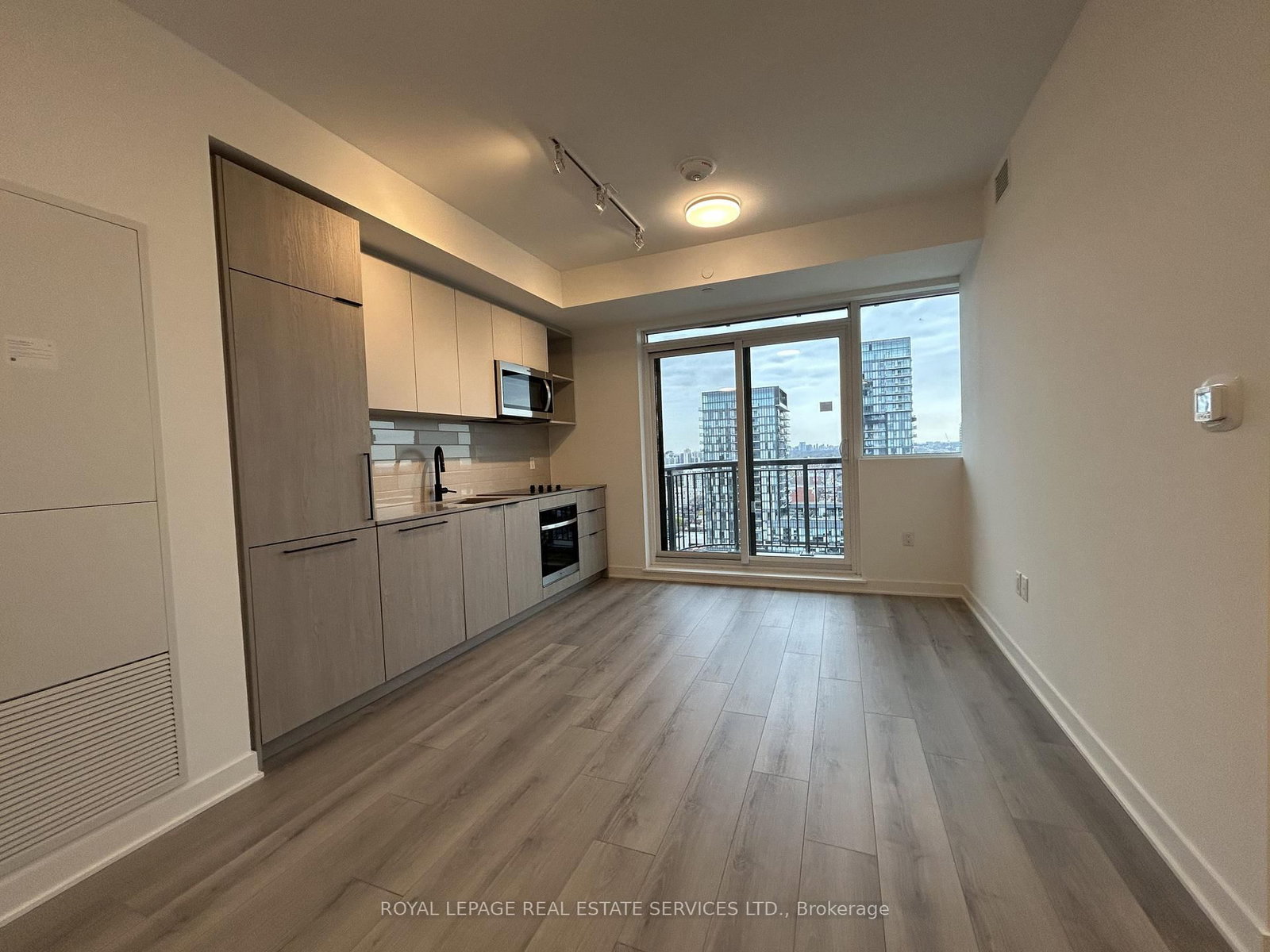 1185 Dupont Street, Unit 1811 - Photo 10