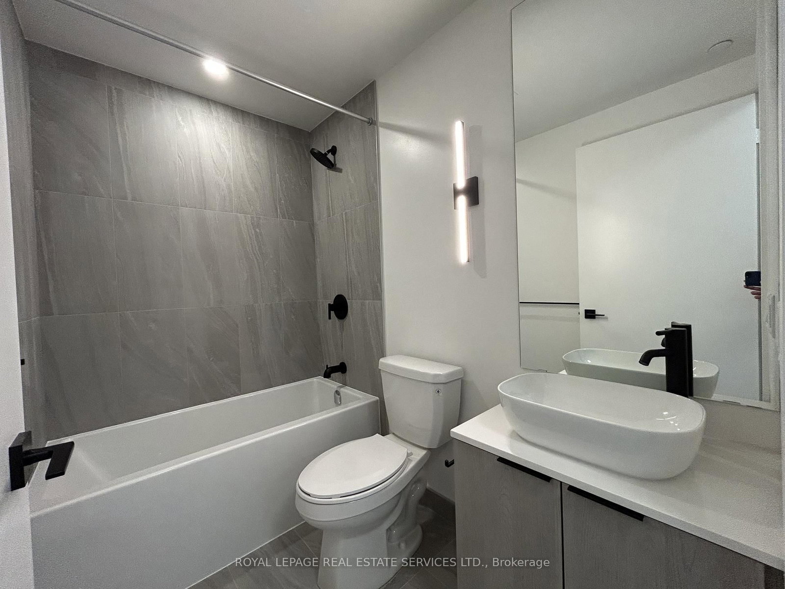 1185 Dupont Street, Unit 1811 - Photo 23