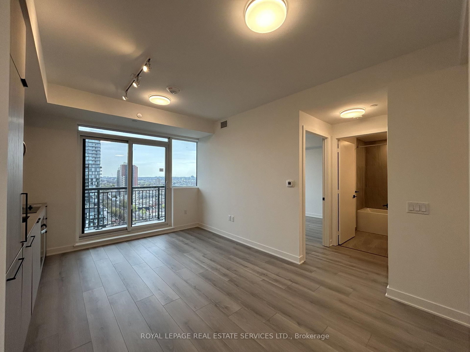 1185 Dupont Street, Unit 1811 - Photo 9