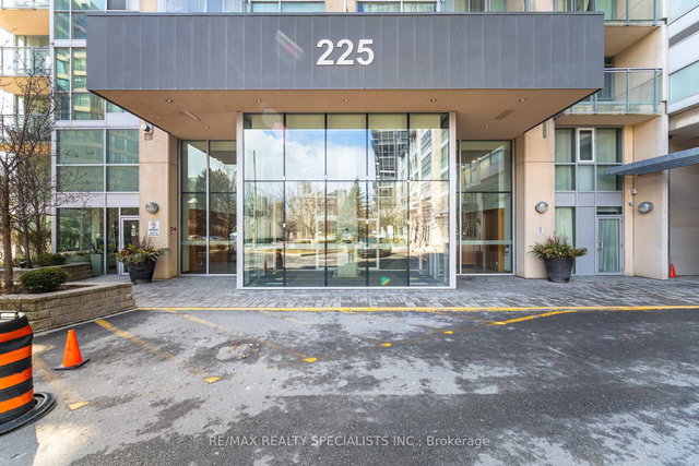 402 - 225 Webb Drive