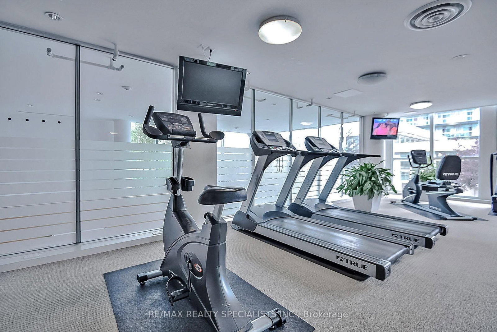 225 Webb Drive, Unit 402 - Photo 39