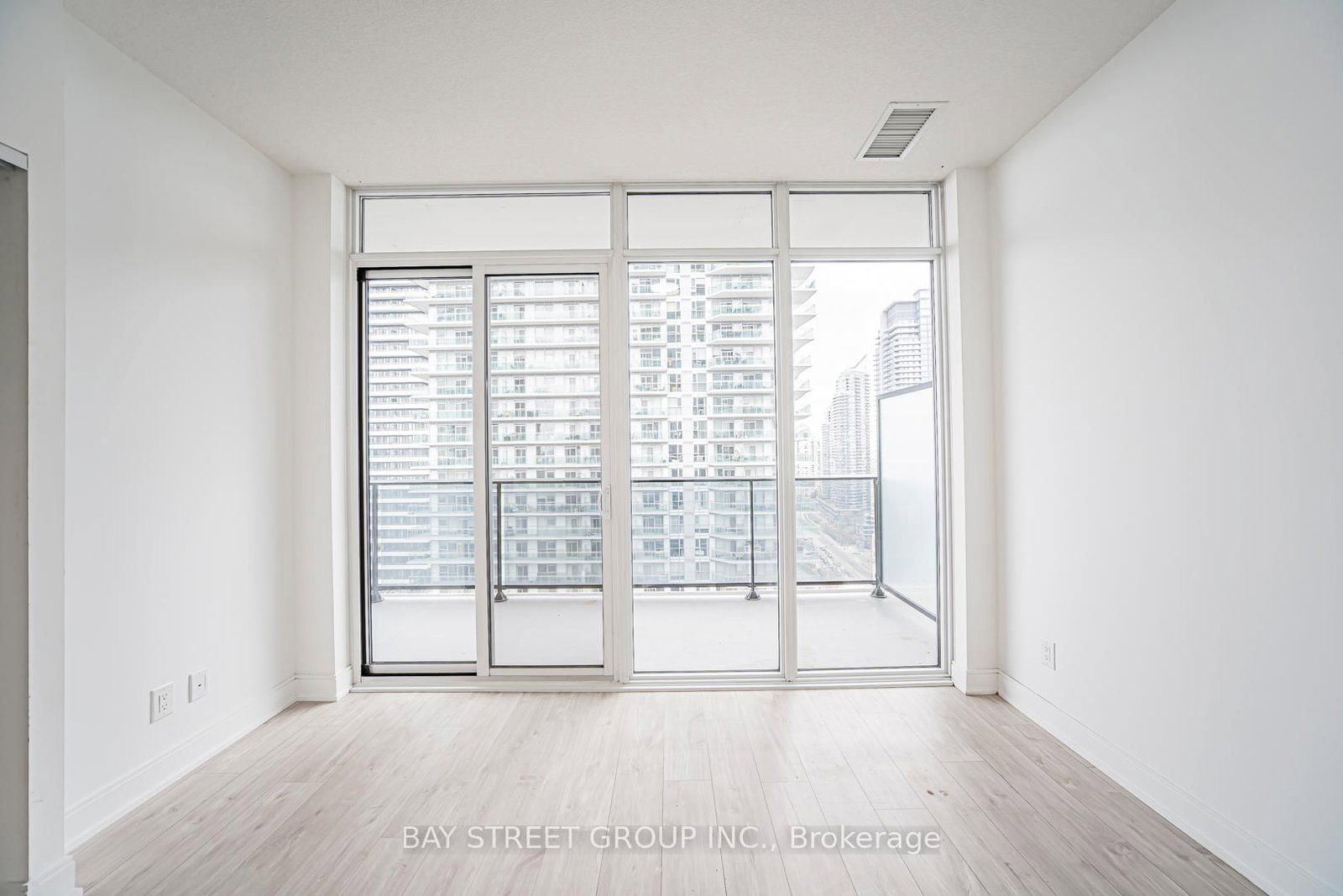 70 Annie Craig Drive • #2107 • Toronto, ON photo 14
