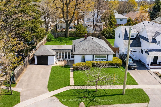 122 Hawthorne Road