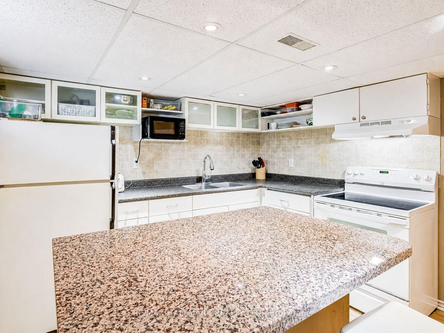 122 Hawthorne Road • Oakville, ON photo 20