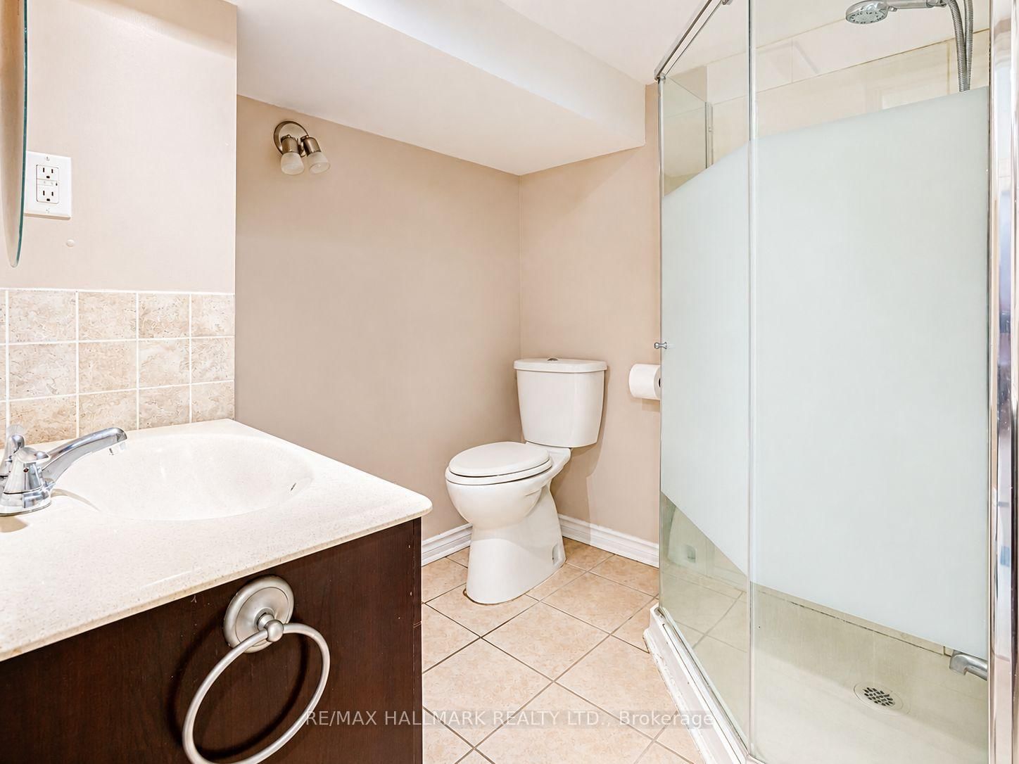 122 Hawthorne Road • Oakville, ON photo 24