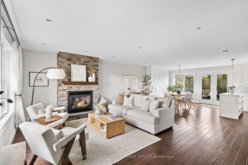 10 Athol Ave, Toronto, M8Z 2A4 | Image 3