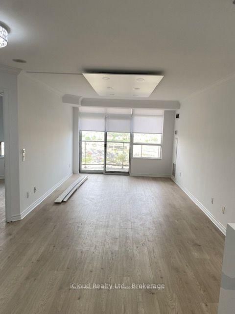 1008 - 35 Kingsbridge Garden Circle
