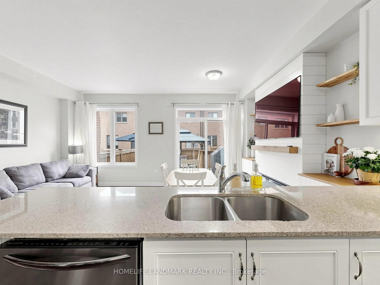31 True Blue Crescent • Caledon, ON photo 15