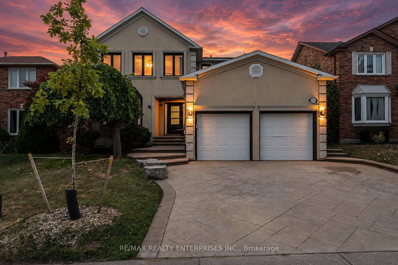 1221 Creekside Drive