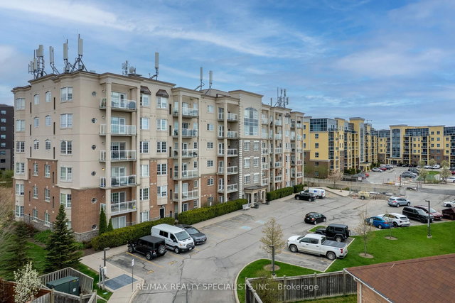 201 - 1379 Costigan Road