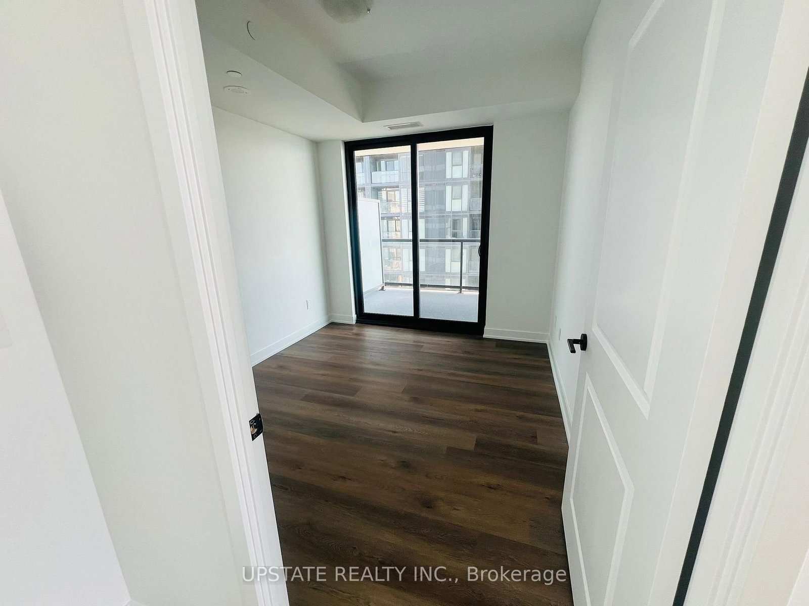 2075 Lakeshore Road, Unit 1204 - Photo 5