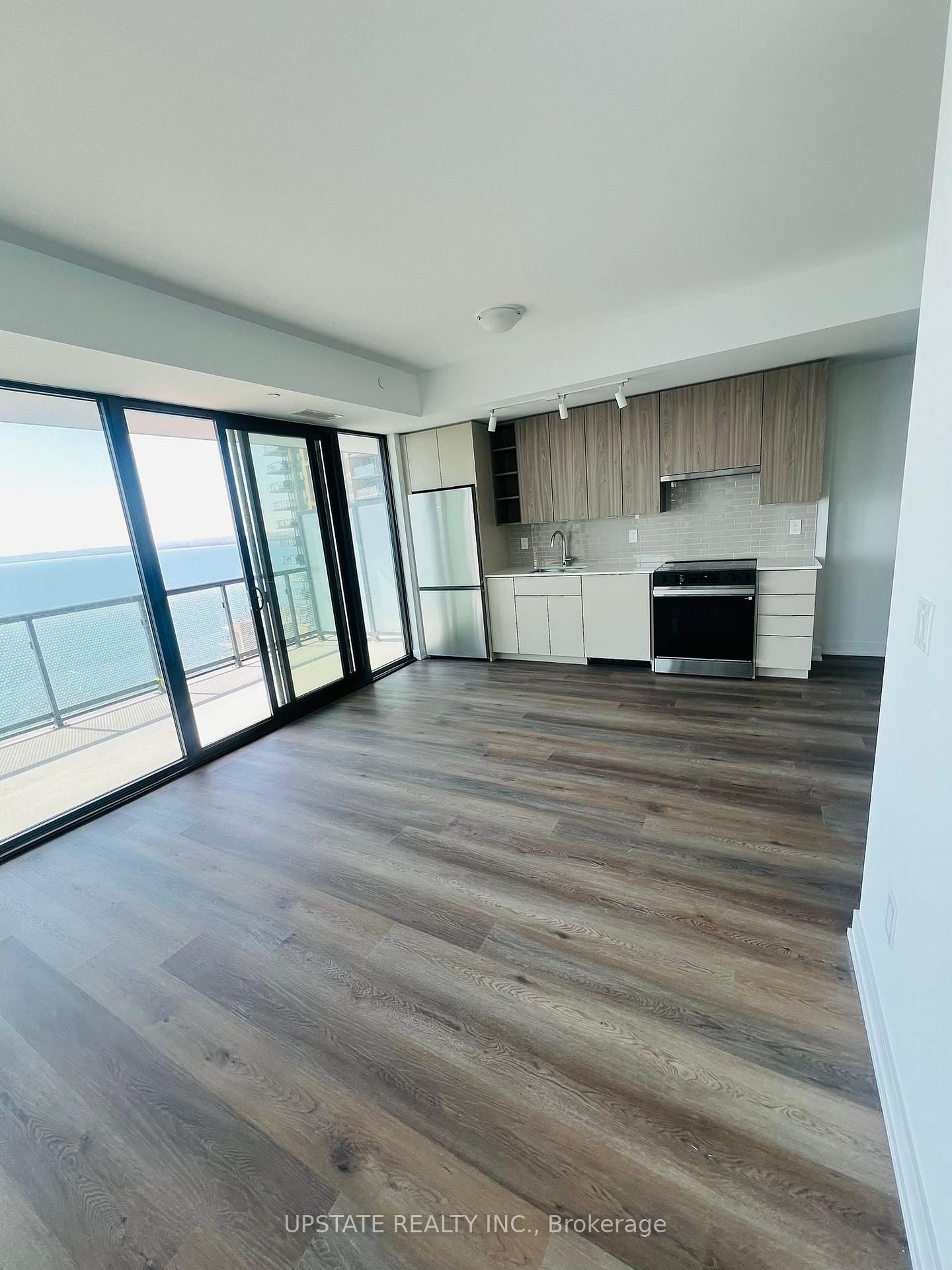 2075 Lakeshore Road, Unit 1204 - Photo 6