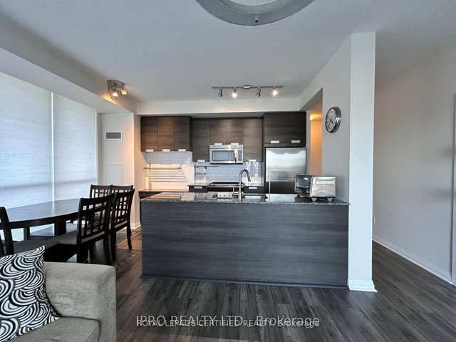 507 - 55 Eglinton Avenue W
