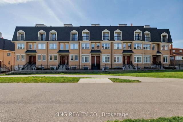 138 - 390 Hopewell Avenue