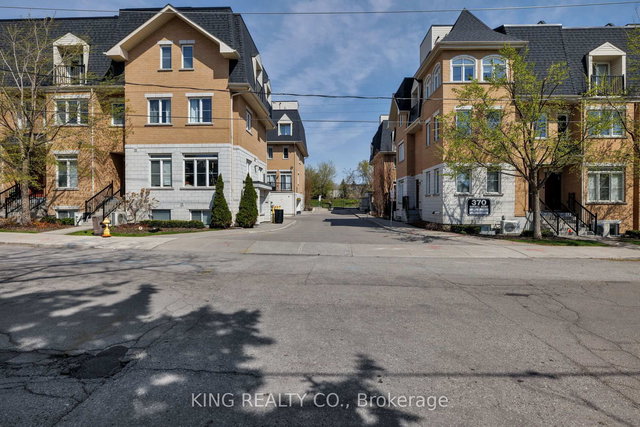 138 - 390 Hopewell Avenue