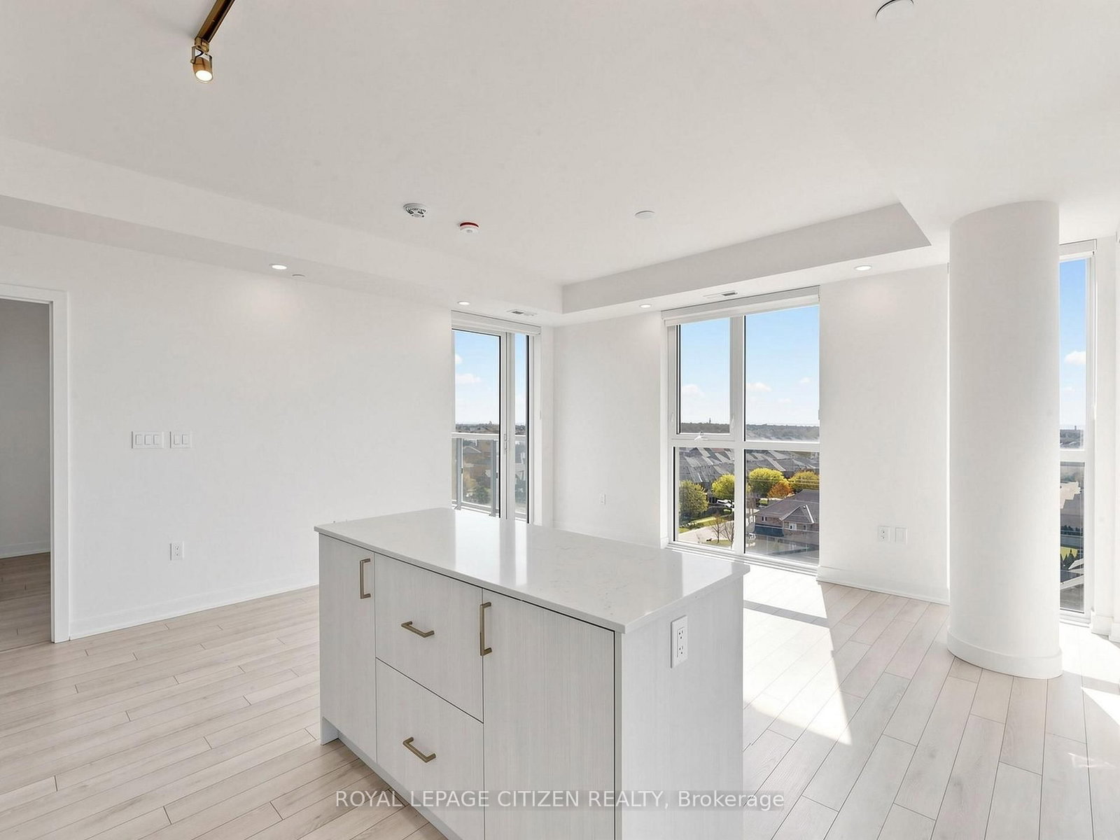 1005 Dundas Street • #814 • Oakville, ON photo 14