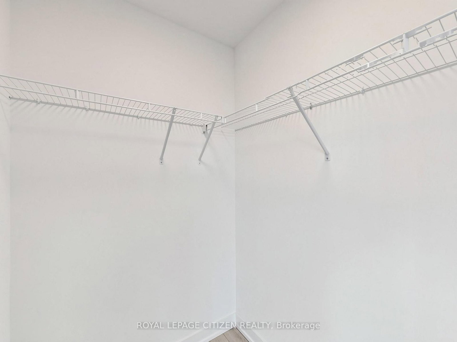1005 Dundas Street, Unit 814 - Photo 17
