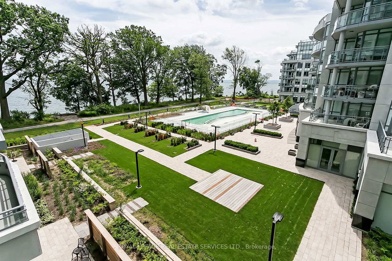 home for sale on 327-3500 Lakeshore Road W