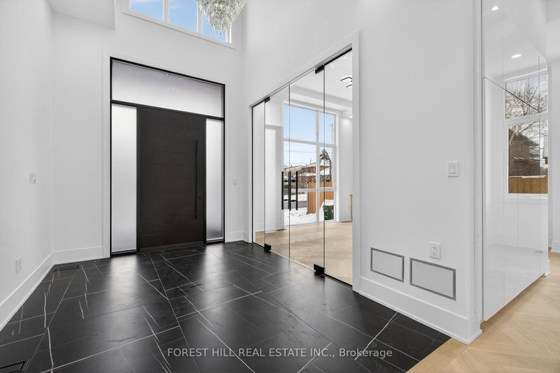 53 Celt Ave, Toronto, M6A 1H2 | Image 3