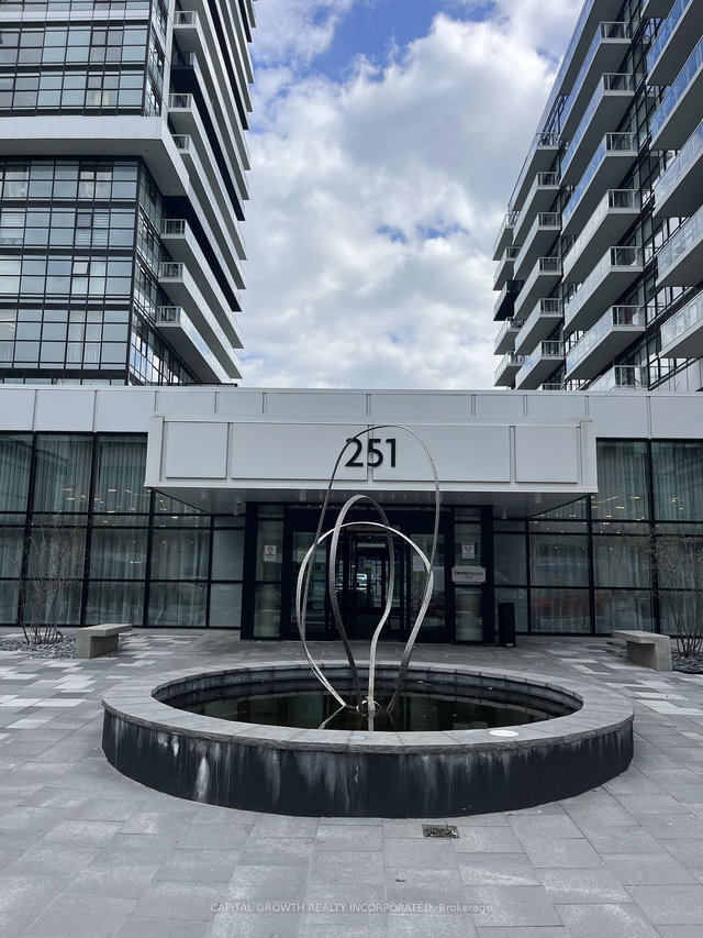 622 - 251 Manitoba Street