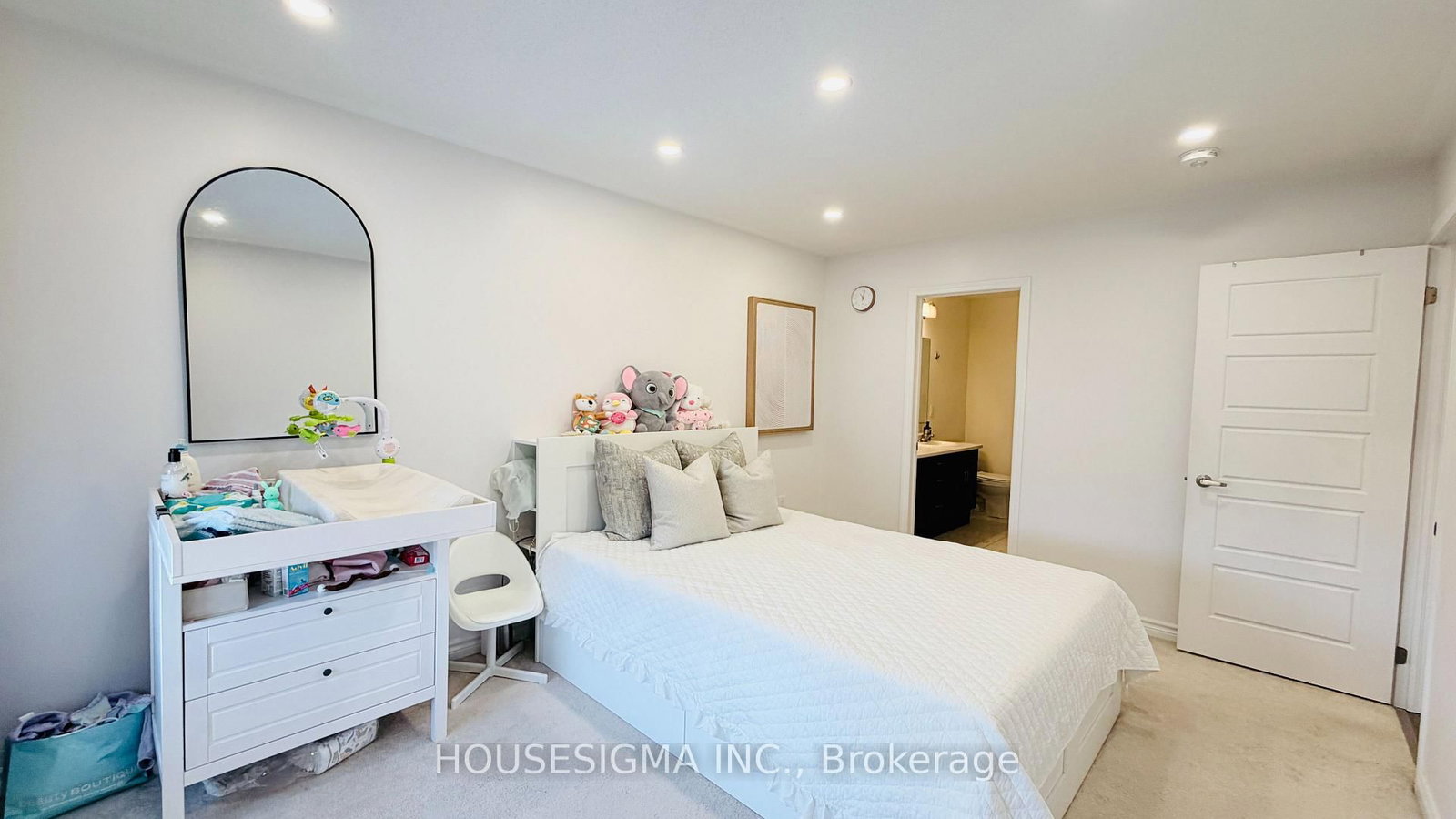 1222 Rose Way • #50 • Milton, ON photo 17