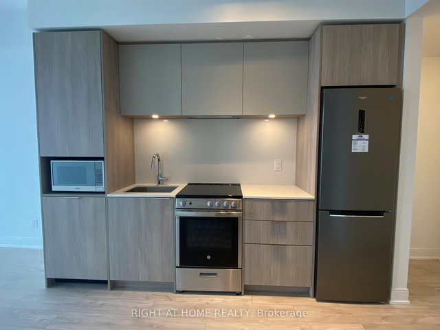 1801 - 70 ANNIE CRAIG Drive