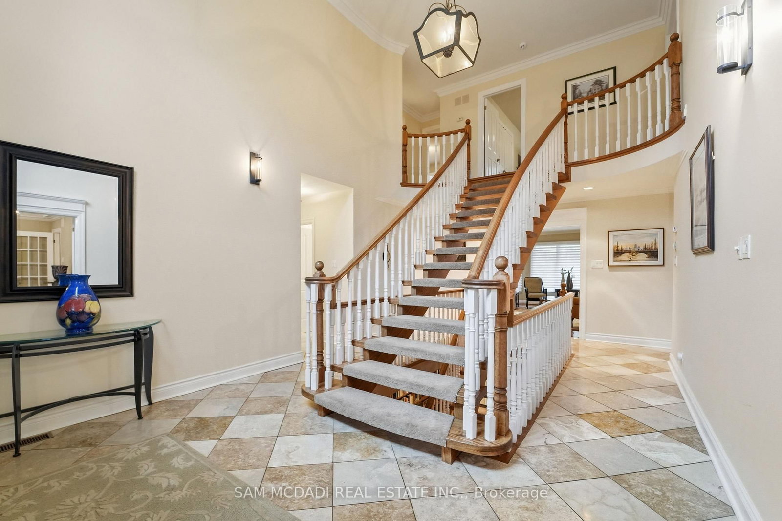 495 Meadow Wood Road • Mississauga, ON photo 4