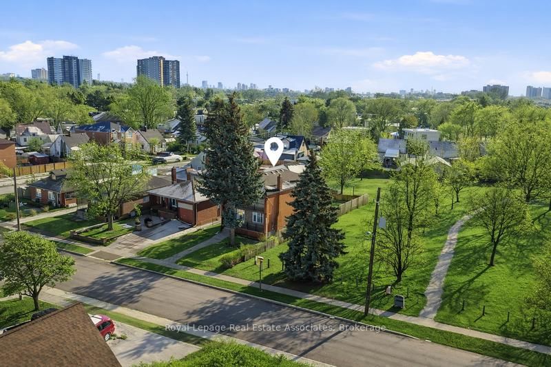 117 Harding Ave, Toronto, M6M 3A4 | Image 3