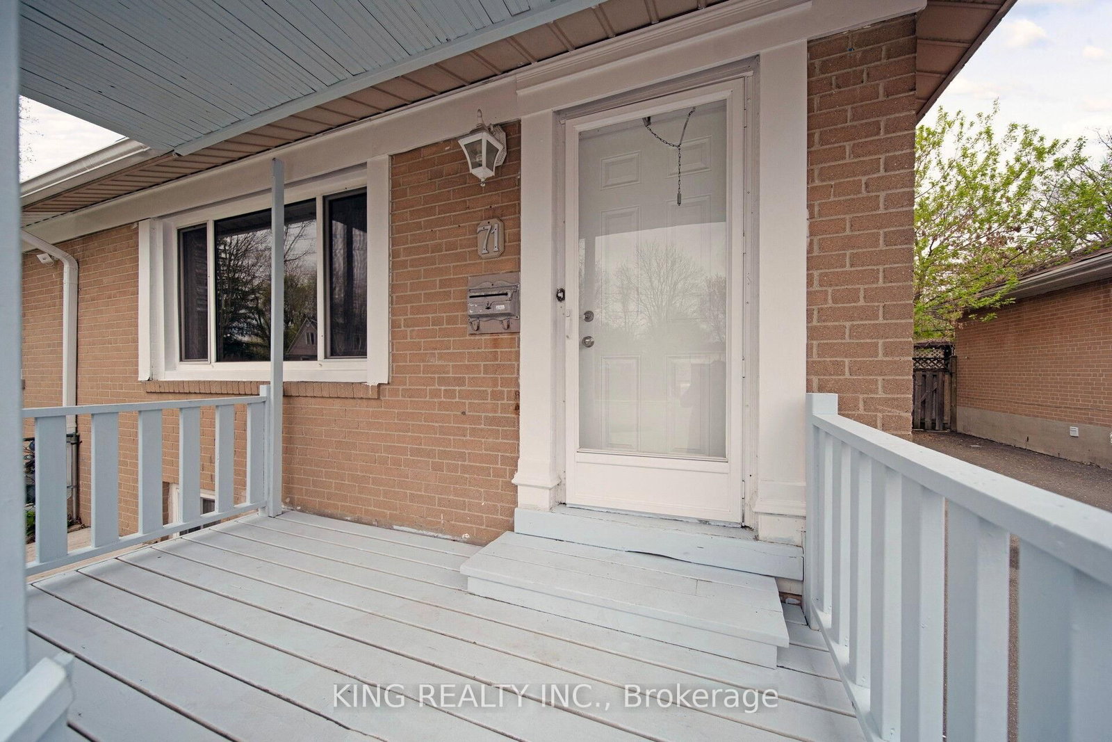 Listing Image 7