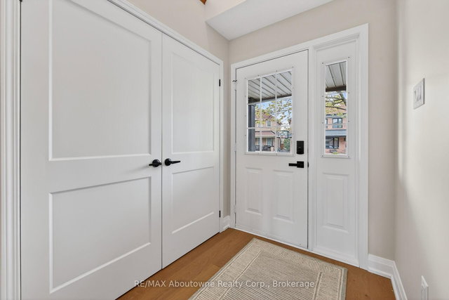 2385 Guildstone Crescent