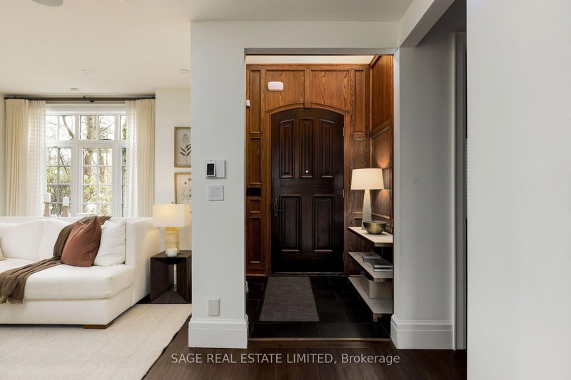 4 Reigate Rd, Toronto, M9A 2Y2 | Image 3