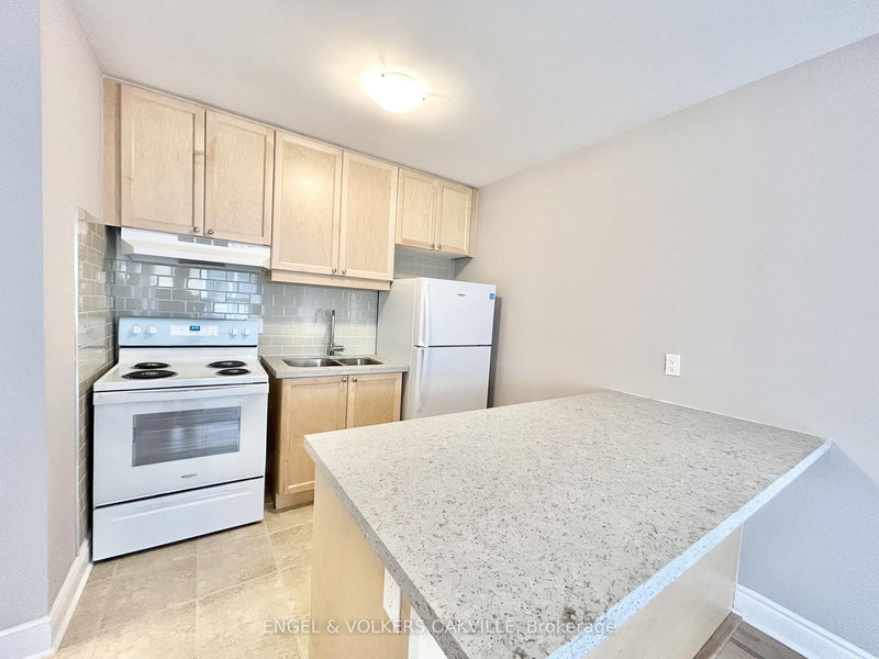 home for lease on 4-100 Twenty Fifth Street