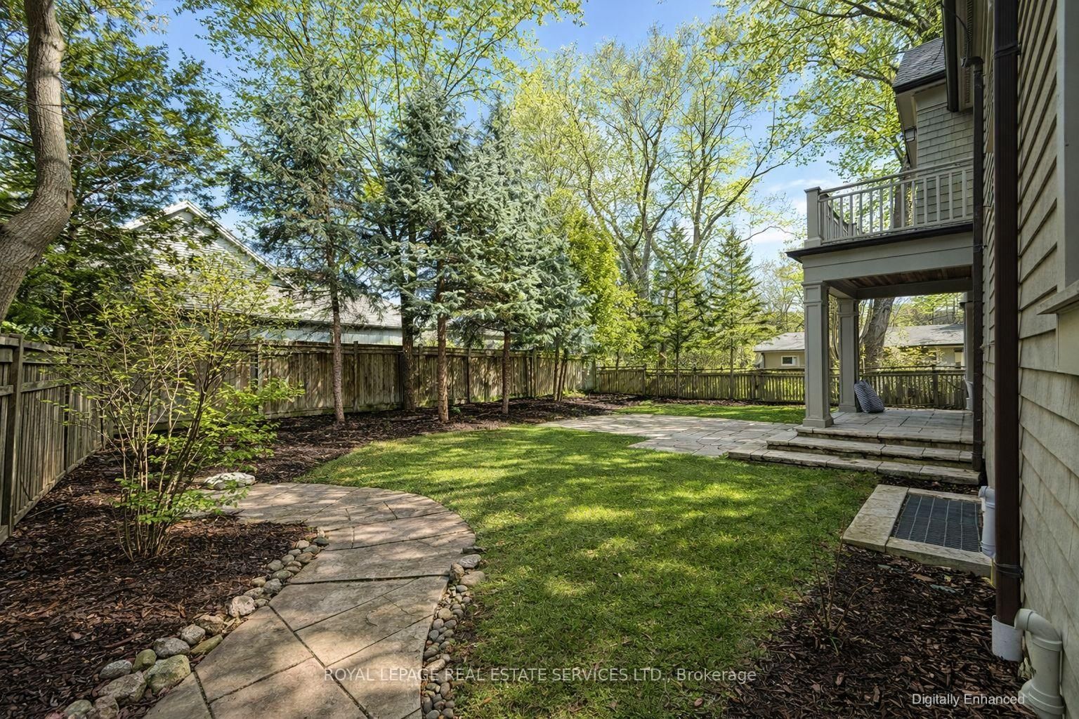 1049 Cedar Grove Boulevard • Oakville, ON photo 48